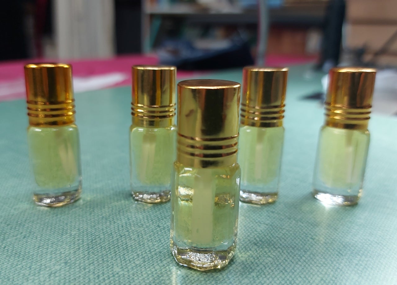 Sandal perfume oil