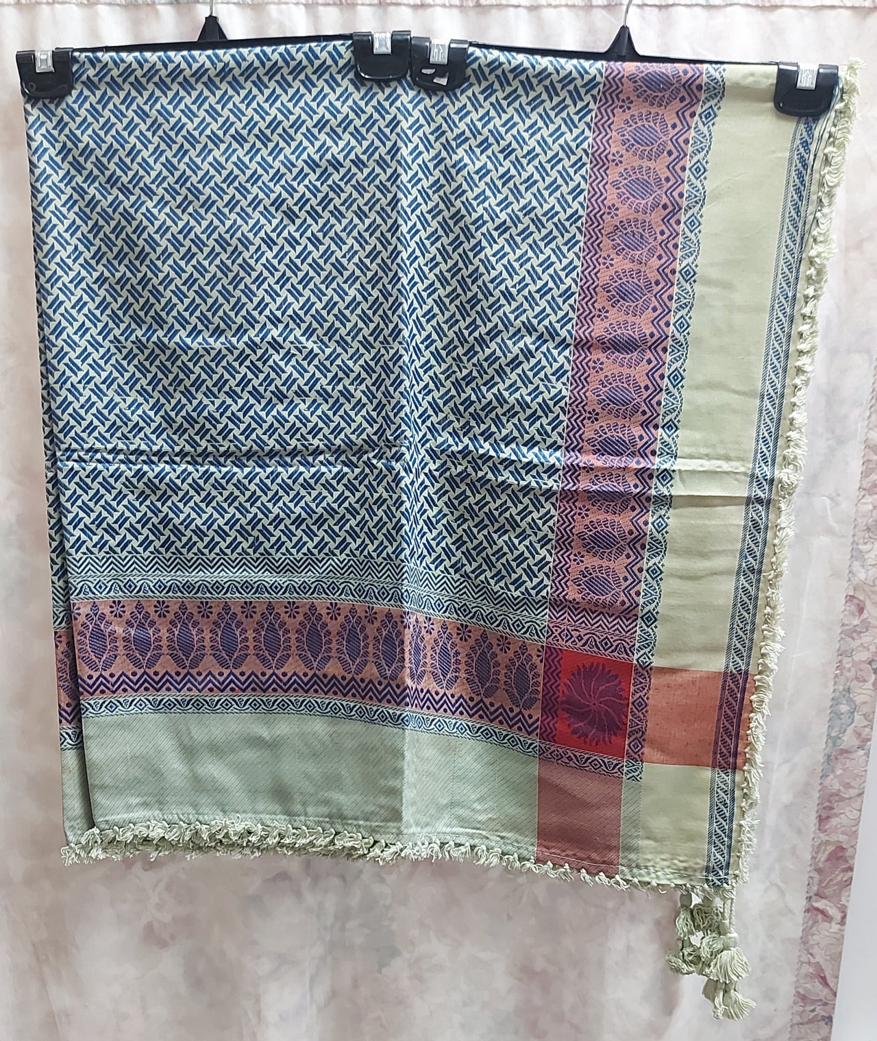 Men Keffiyah scarf