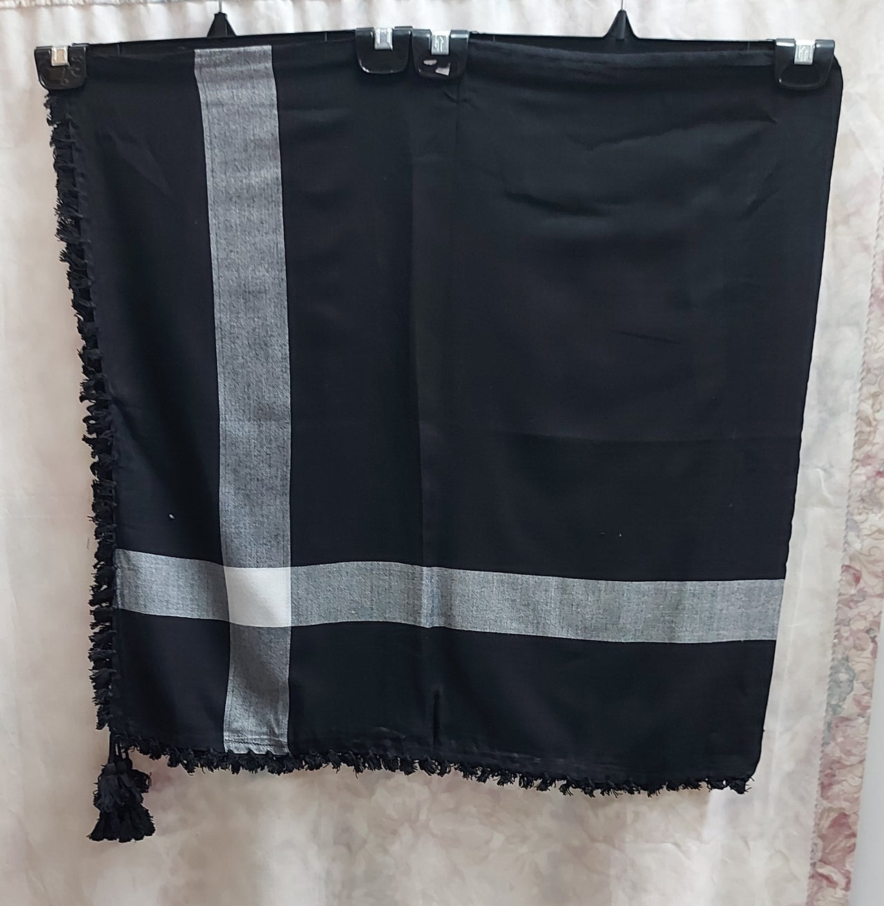 Men Keffiyah scarf
