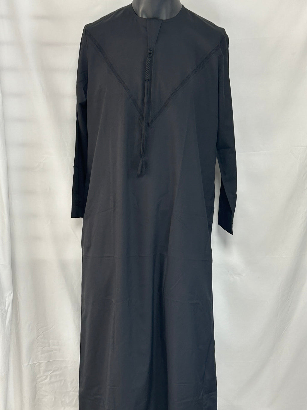 Al-Qasr Emirati kandura Black